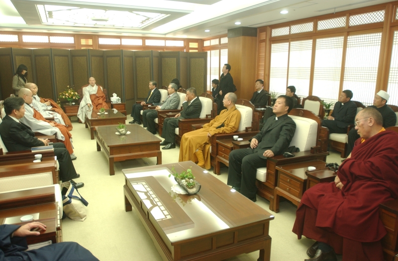 2009.11.26 중국종교인평화회 예방 (2)